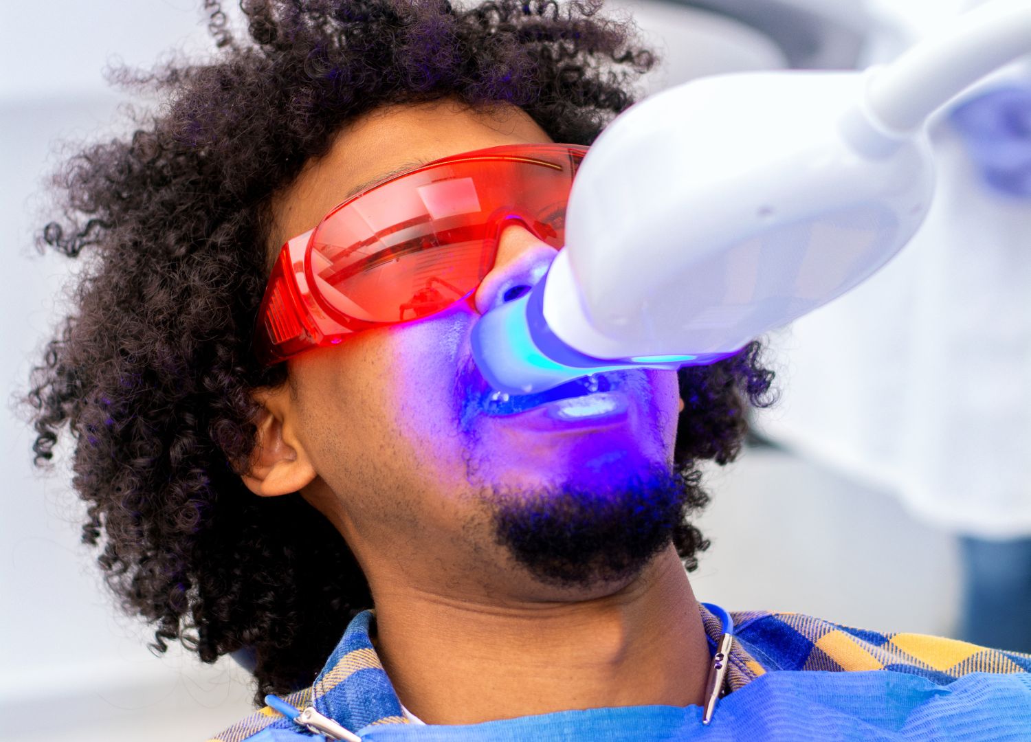 7 Things you should know about teeth whitening.